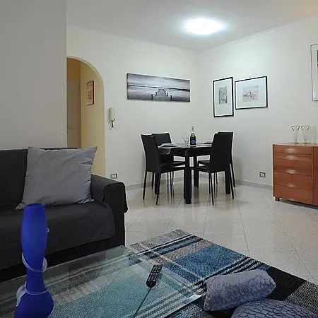 Moderno Centrale Con Parcheggio Privato Διαμέρισμα *